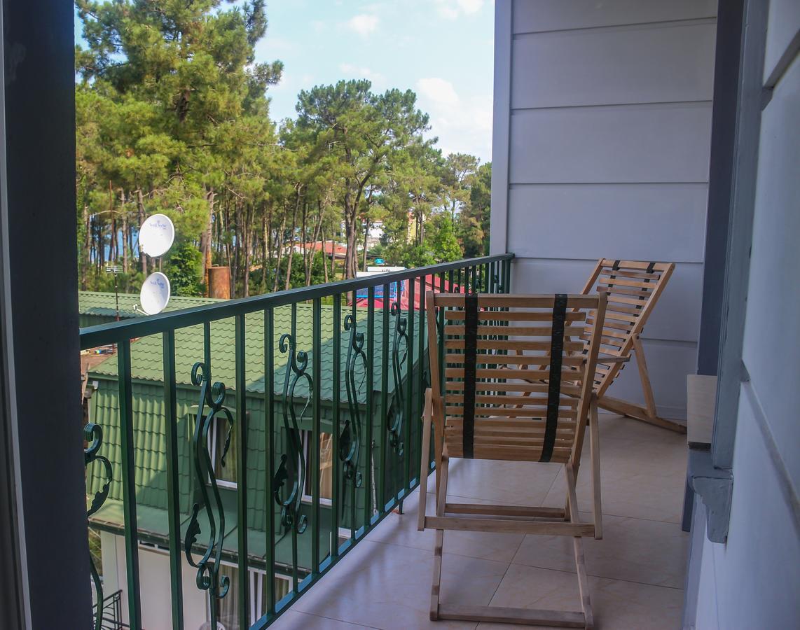 Golden Fleece Hotel Ureki Exterior photo